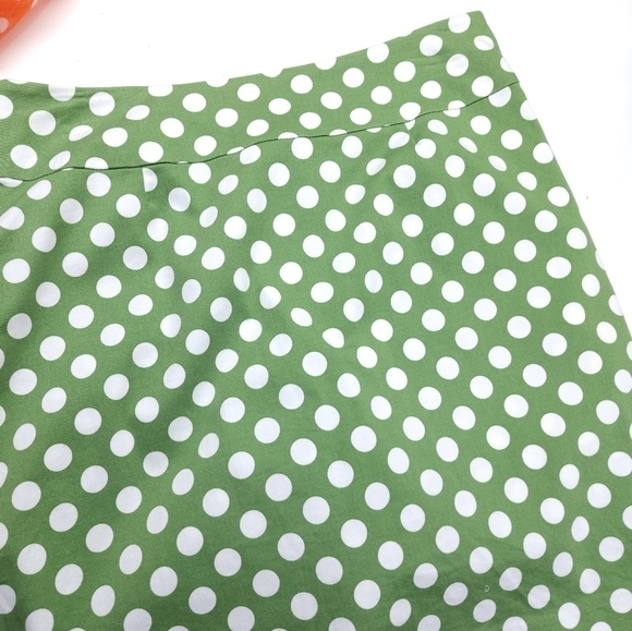 Larry Levine Green Polka Dot Skorts Size 6 - Picture 10 of 11